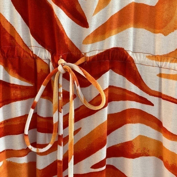TOMMY Bahama swimsuit coverup. Gorgeous shades of orange and white print XS/TP
C - Picture 4 of 11